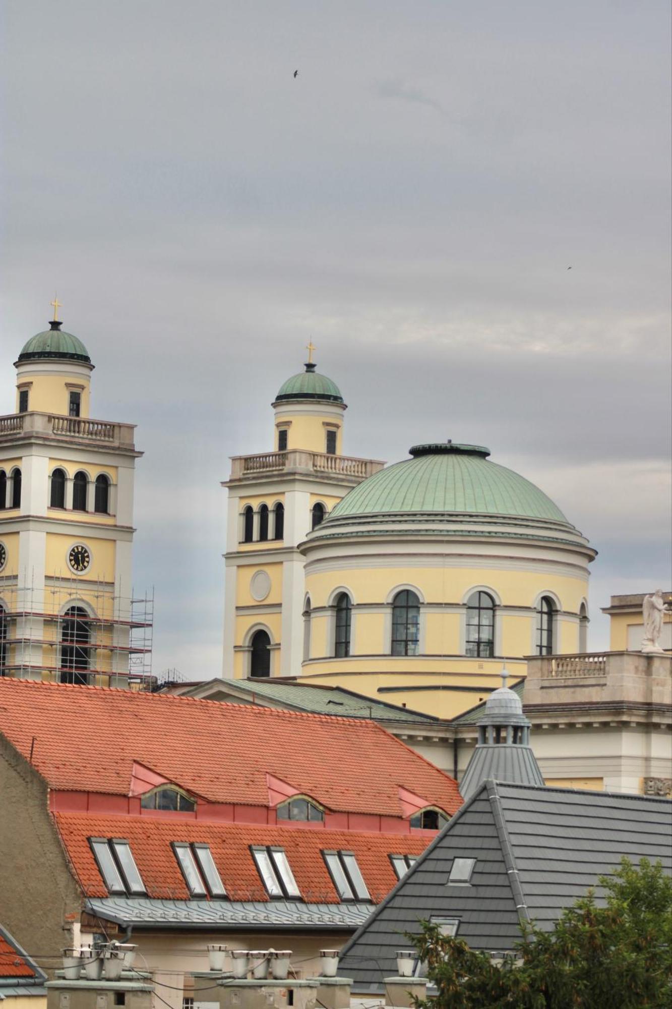 Klapka-Lak Apartman Eger Buitenkant foto